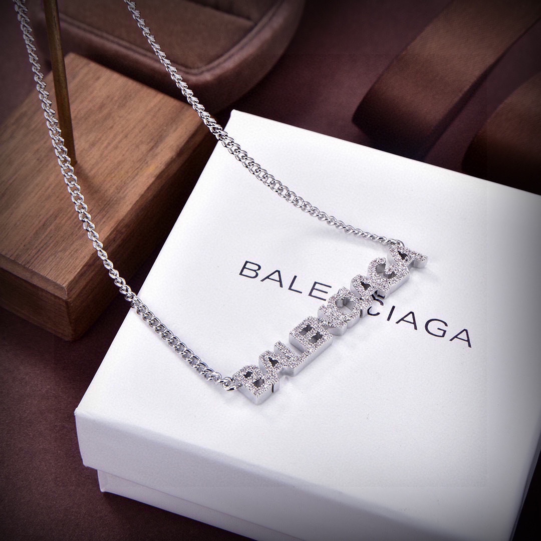 Balenciaga necklace 12lyr02